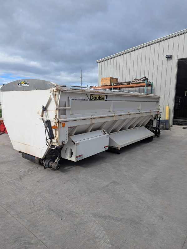 (2) 2011 Double L 20ft Live Bottom Boxes