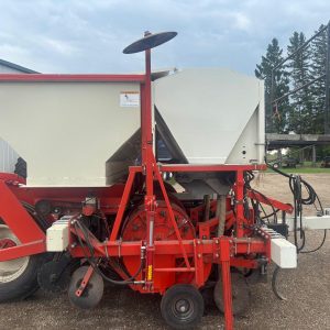 Harriston 4 Row 38in Pick Type Planter with Dry Fertilizer