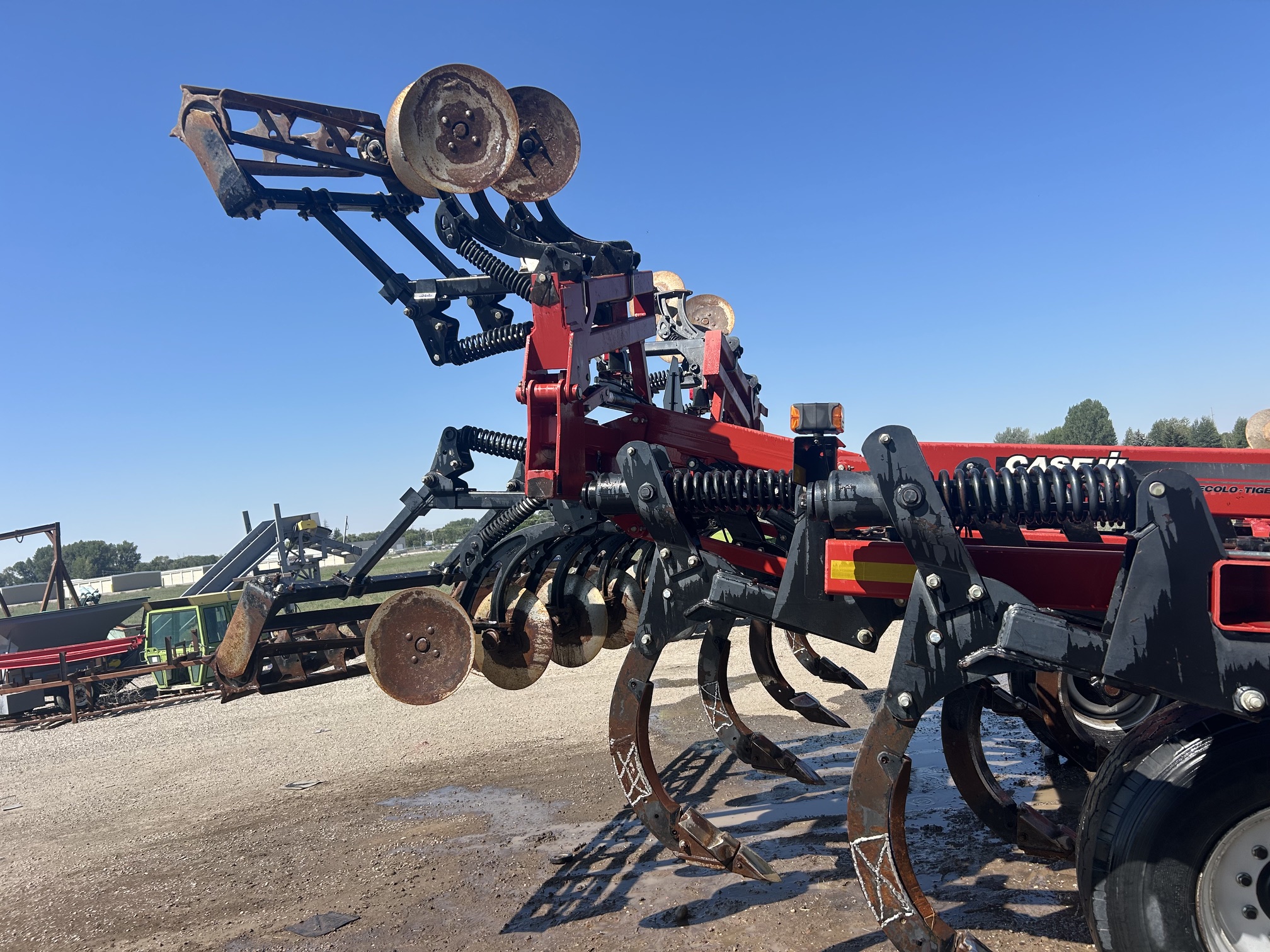 870 Case IH Heavy Duty Disc Ripper - Image 13