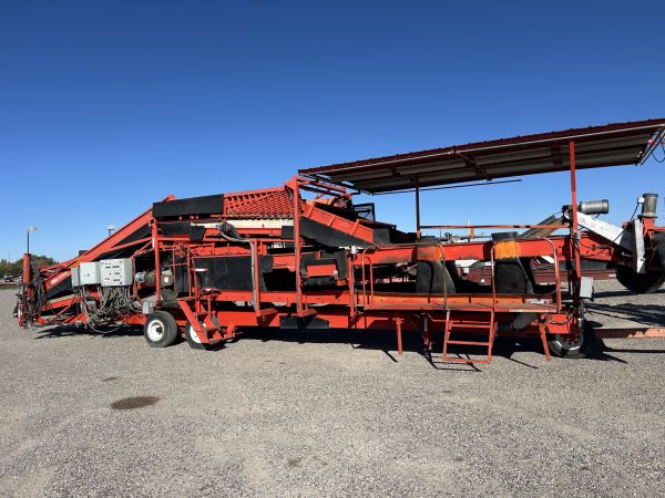 84in Milestone Dirt Eleminator Sizer with Clodhopper Roller / Loaded