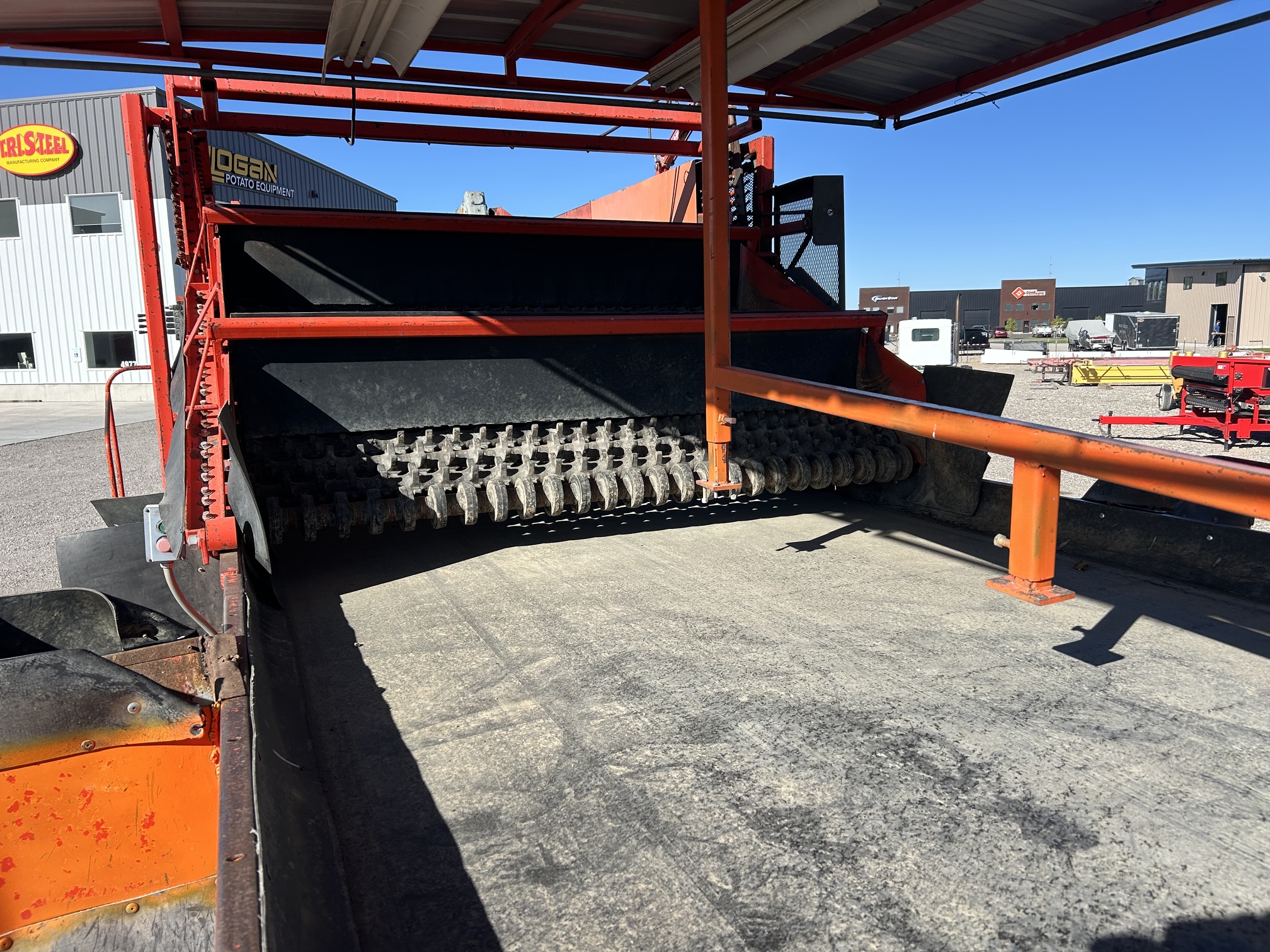 84in Milestone Dirt Eleminator Sizer with Clodhopper Roller / Loaded - Image 3