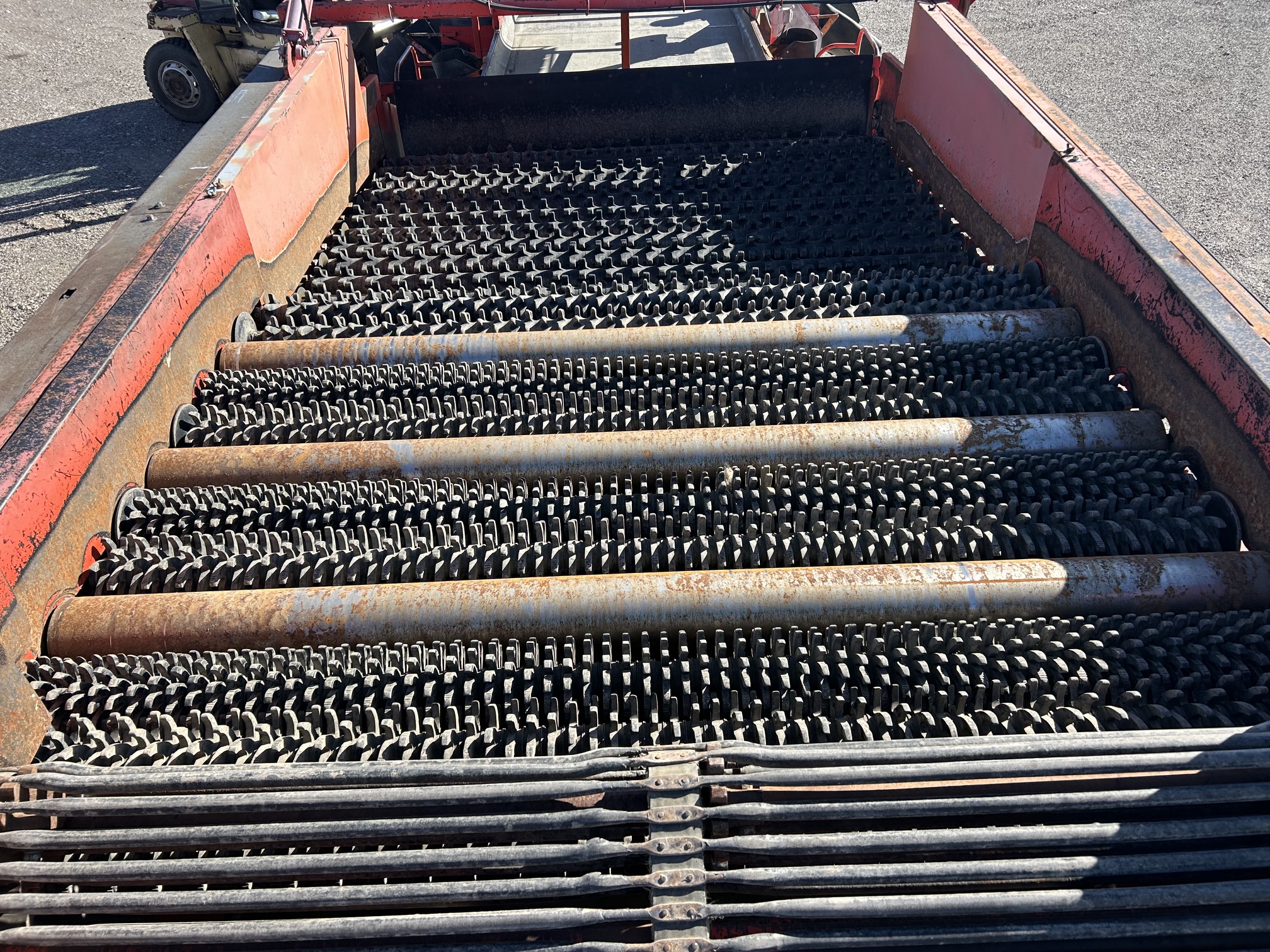 84in Milestone Dirt Eleminator Sizer with Clodhopper Roller / Loaded - Image 9