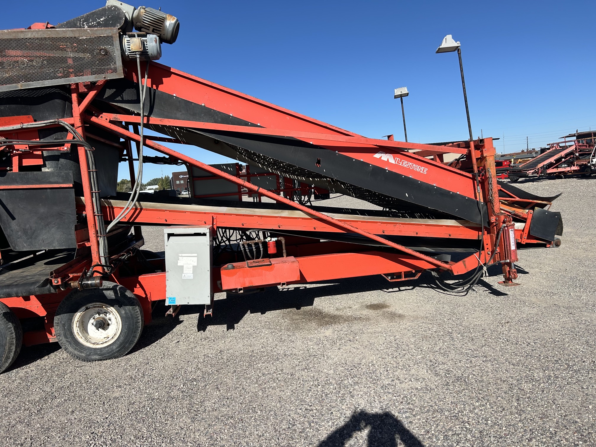 84in Milestone Dirt Eleminator Sizer with Clodhopper Roller / Loaded - Image 13