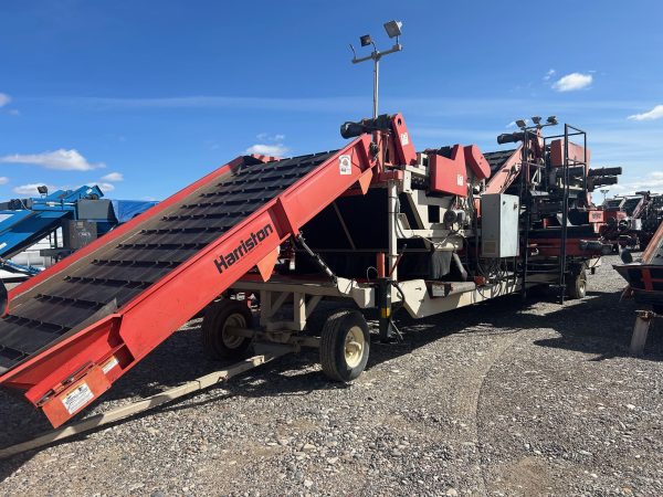 4240 Harriston Clodhopper with Full Width Elevator / Pag Belt & Blower